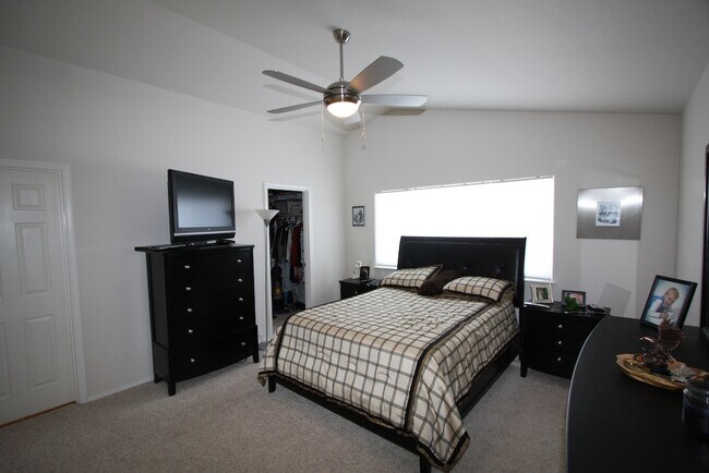 Foto del edificio - 3 Bedroom East Anchorage Condo!