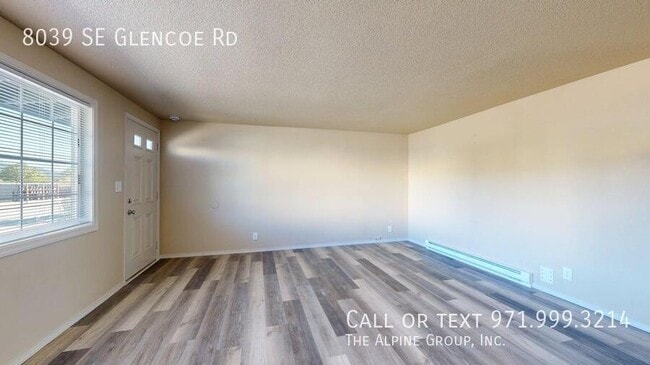 Foto del edificio - 8039 SE Glencoe Rd