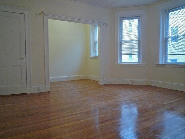 Foto del edificio - 111 Park Dr