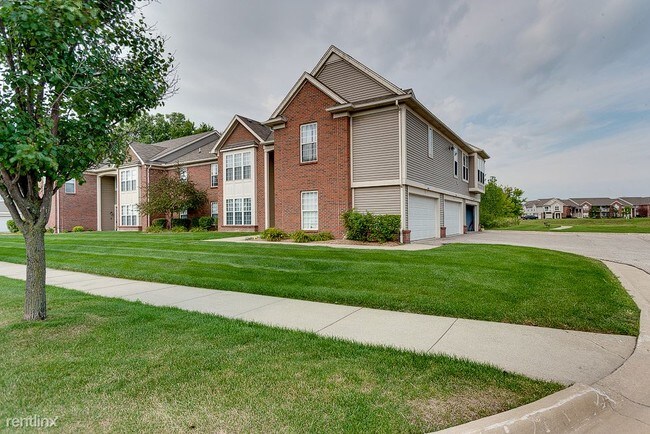Building Photo - 51853 Adler Park Dr E