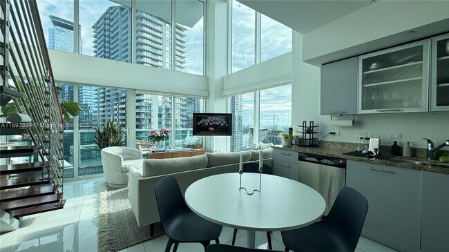 Foto del edificio - 41 SE 5th St