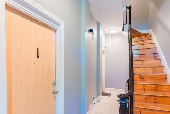 Foto del edificio - 3003 Washington St