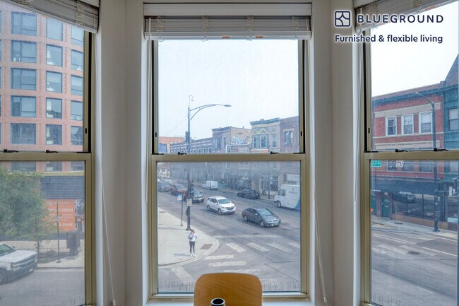 Foto del edificio - 3266 N Clark St