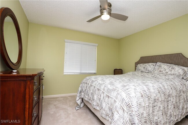 Foto del edificio - 5908 Cranbrook Way