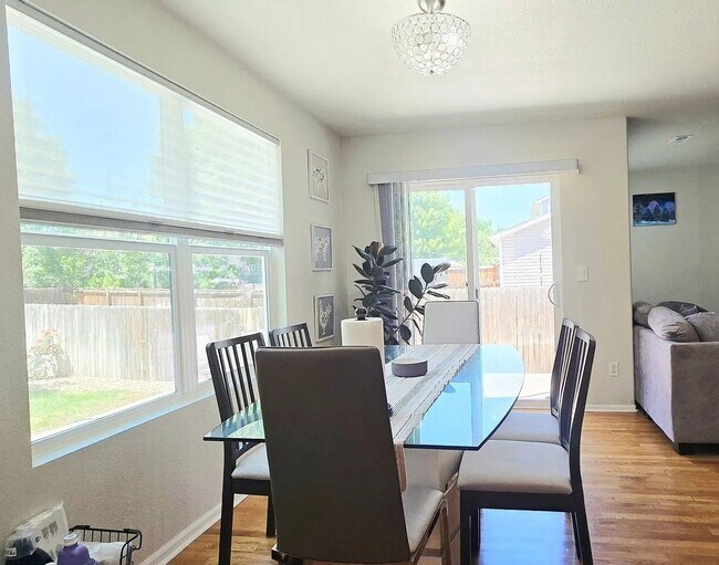 Foto del edificio - 8061 S Kittredge Way