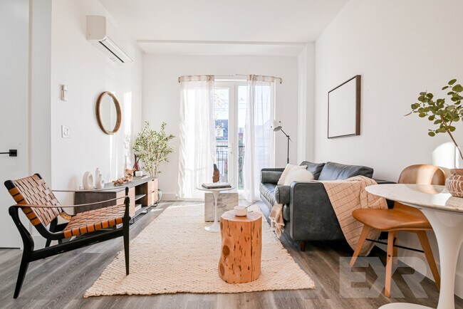 Foto del edificio - 3321 Glenwood Rd