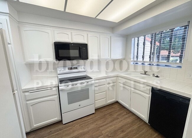 Foto del edificio - 12154 Rancho Bernardo Rd