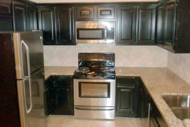 Kitchen - Logan Ridge