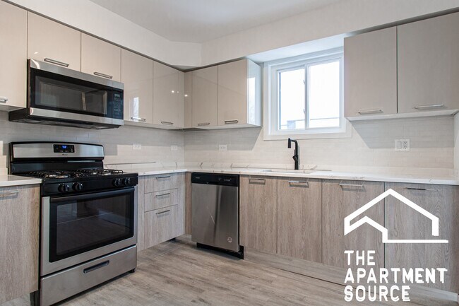 Foto del edificio - 7621 N Sheridan Rd