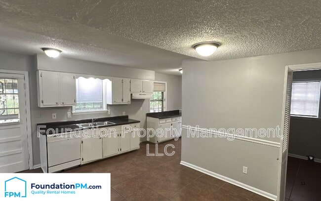 Building Photo - 3623 Arsenal St