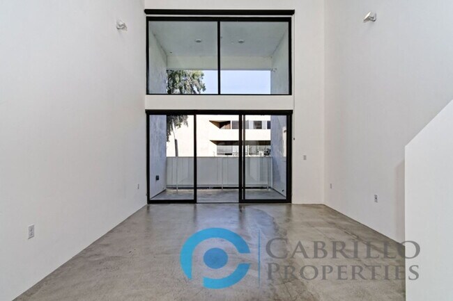 Foto del edificio - 2870 Fourth Avenue