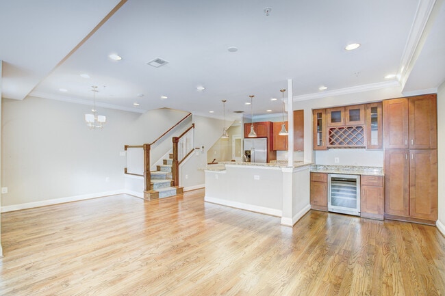 Photo - 125 15th St NE House