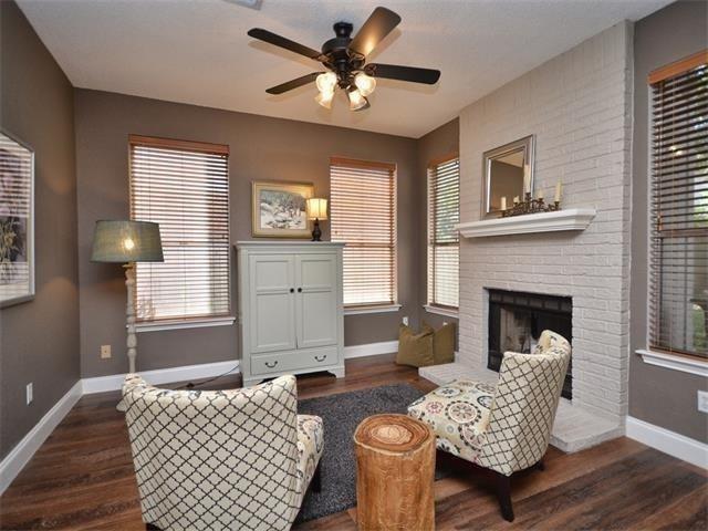 Foto del edificio - 7508 Windrush Dr