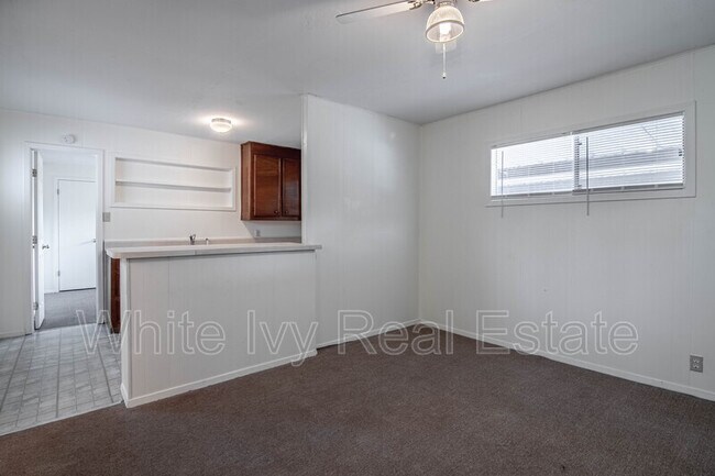 Foto del edificio - 137 Lee Ln