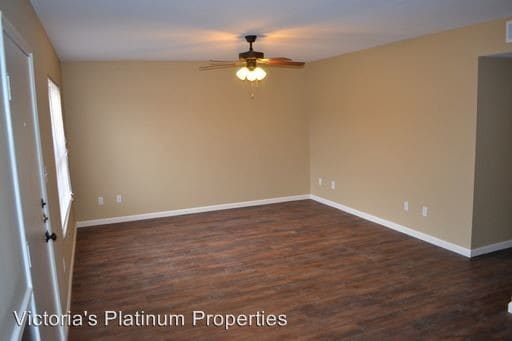 Building Photo - 603 Sherwood Dr