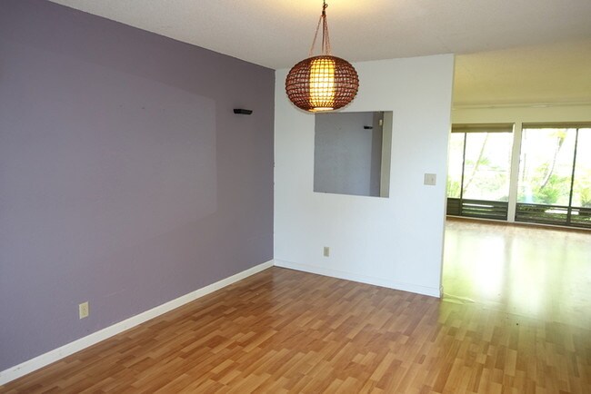 Building Photo - 98-1741-1741 Kaahumanu St