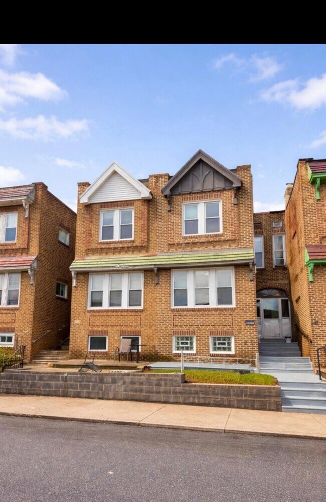 Foto del edificio - 6617 Rutland St
