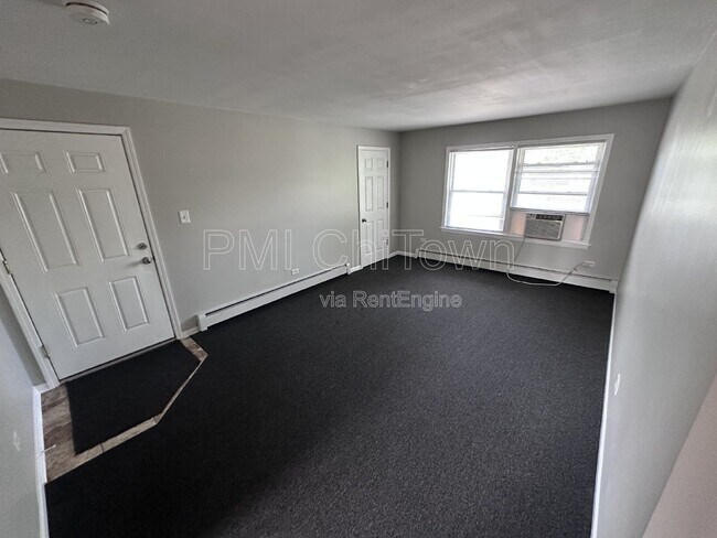 Foto del edificio - 14500 Cottage Grove Ave
