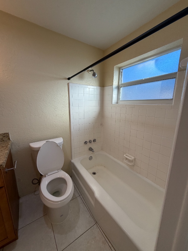 Building Photo - 700 SW 15th Ave