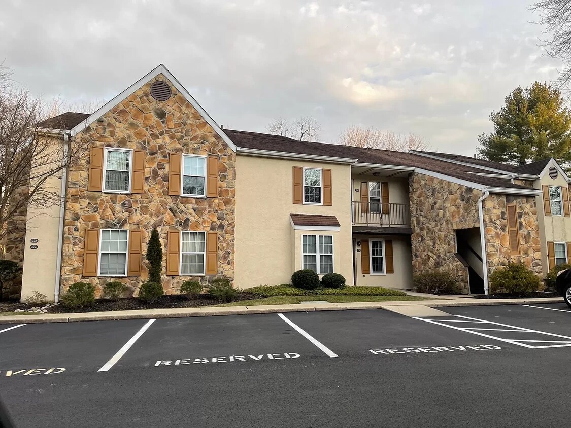280 Valley Stream Ln Unit 280, Chesterbrook, PA 19087 Condo for Rent