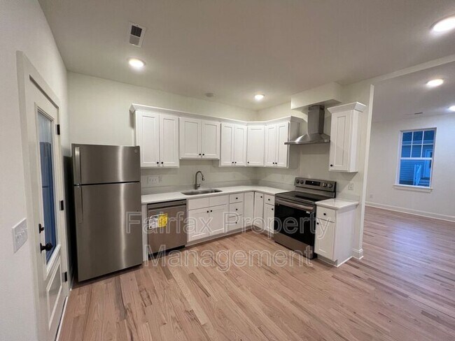 Foto del edificio - 2810 Cascadilla St