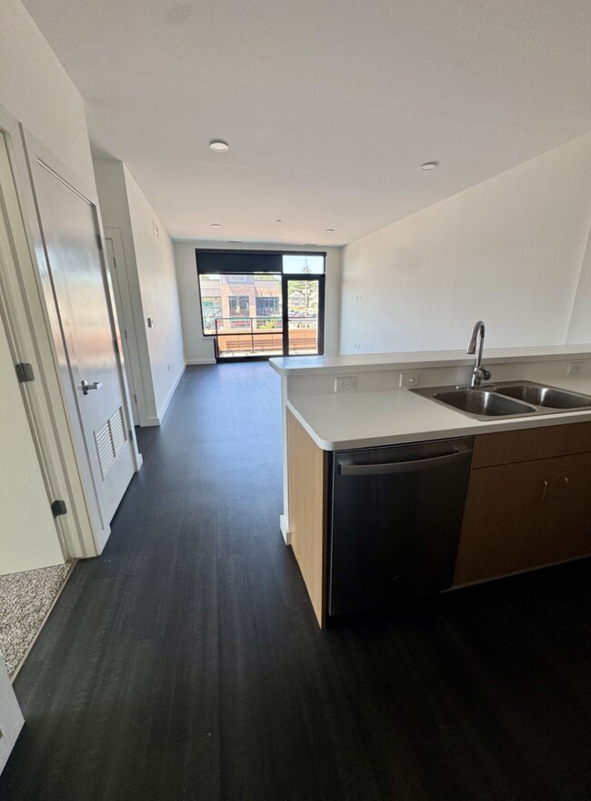 Building Photo - Liberty Beall