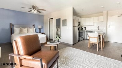 Building Photo - 2305 Aaron St