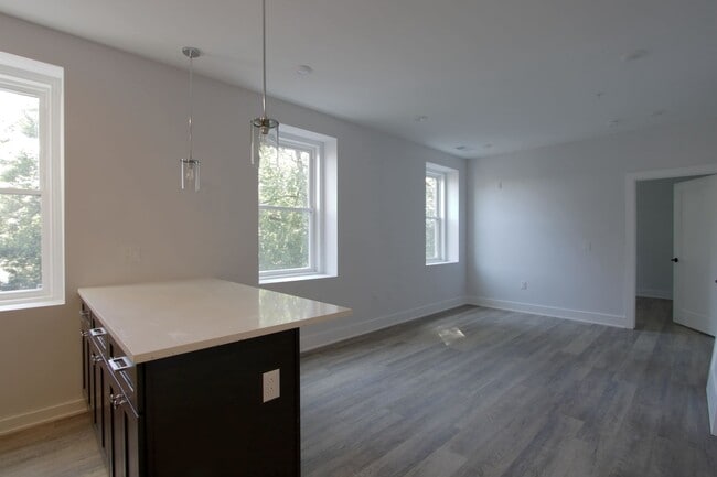 Interior Photo - The Allengrove