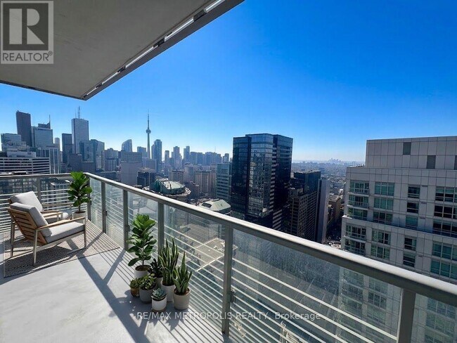 Photo du bâtiment - 386 Yonge St