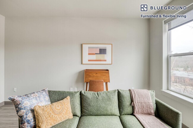 Foto del edificio - 32 Second Avenue-SI FL3-ID978