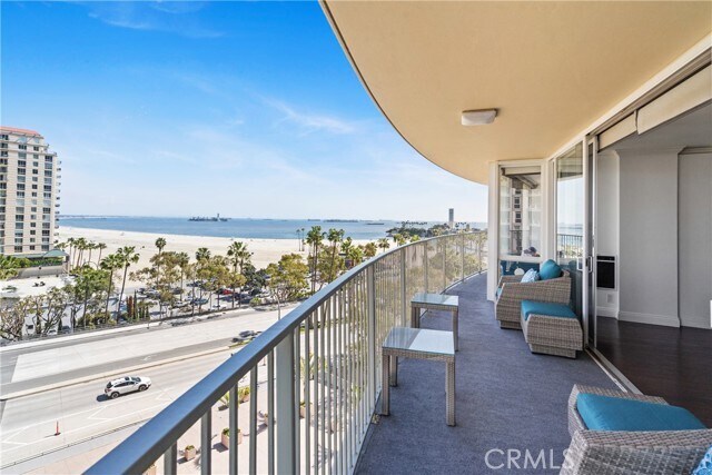 Building Photo - 700 E Ocean Blvd
