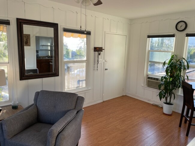 Front door - 10514 Commerce Ave