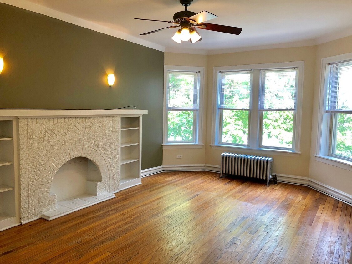Living Room - 4212 N Bernard St