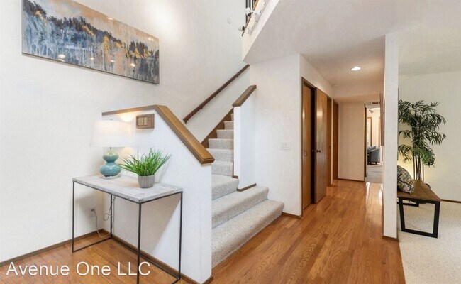 Building Photo - 11803 Stendall Dr N