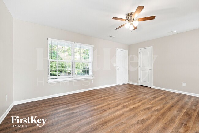 Foto del edificio - 2602 Meadow Knoll Dr