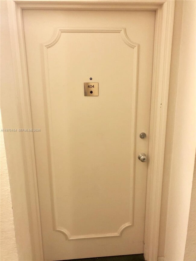 Building Photo - 1408 Brickell Bay Dr