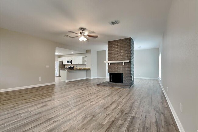 Foto del edificio - 3912 Ashwood Dr