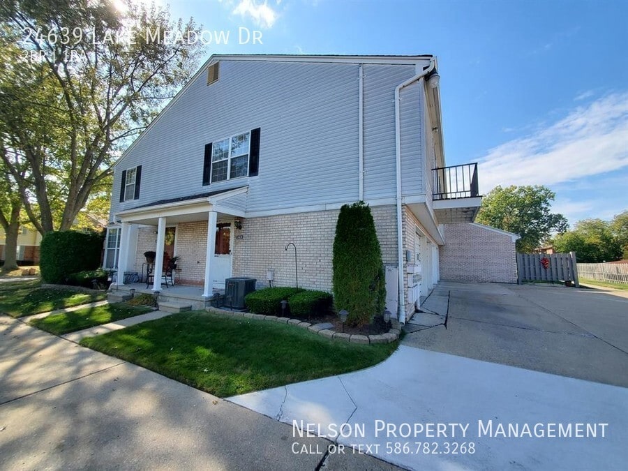24639 Lake Meadow Dr, Harrison Township, MI 48045 Condo for Rent in