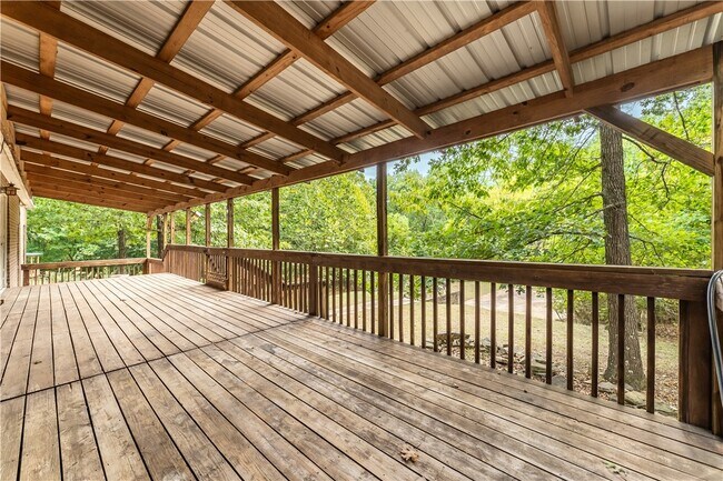 Foto del edificio - 10984 Tony Mountain Rd