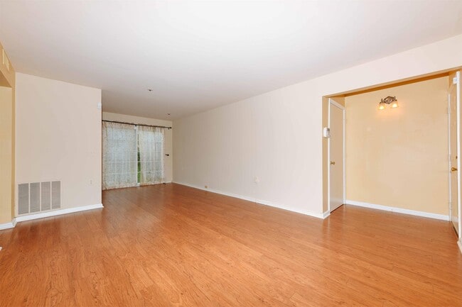 Building Photo - 14909 McKisson Ct