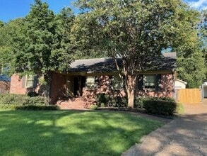 Building Photo - 228 Leonora Dr