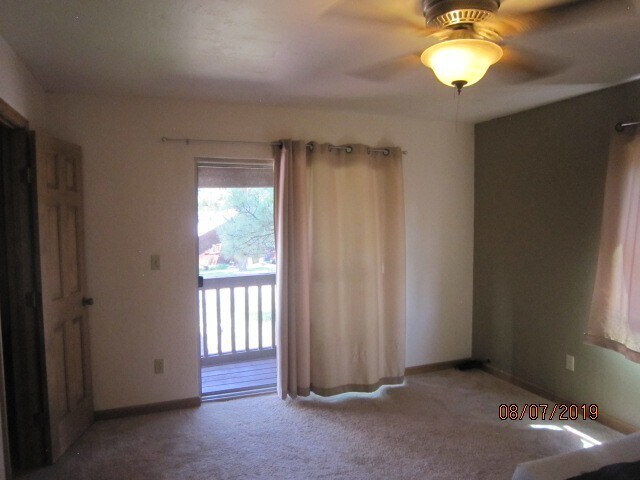 Building Photo - Duplex unit across from Lake Pagosa