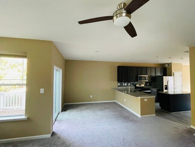 Building Photo - 265 Jenkins Way