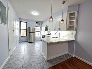 Building Photo - 85 Beadel St