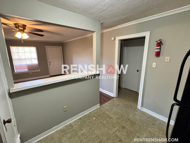 Foto del edificio - 3228 S Mendenhall Rd