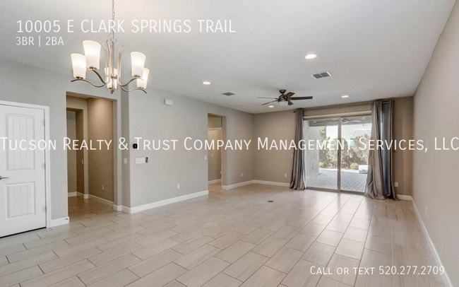 Building Photo - 10005 E Clark Springs Trail