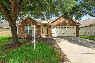 Building Photo - 303 Burris Park Dr