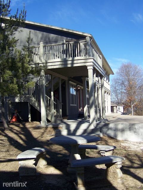 Building Photo - 1 br, 1 bath Condo - 711 W Douglas St