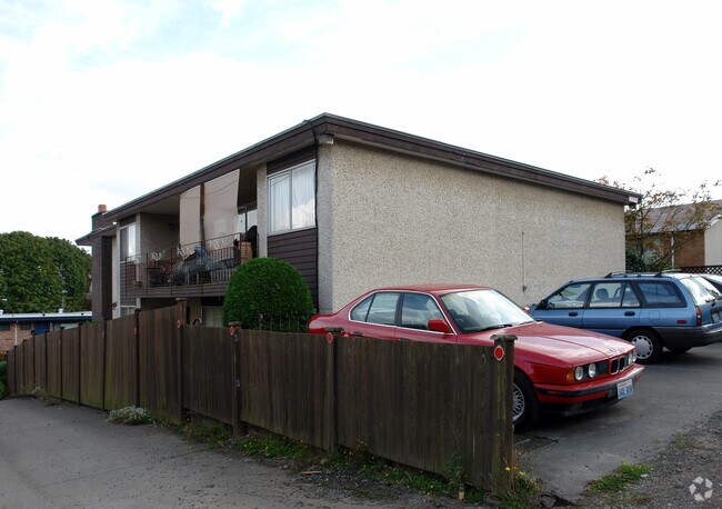 Foto del edificio - Lawton Park Apartments