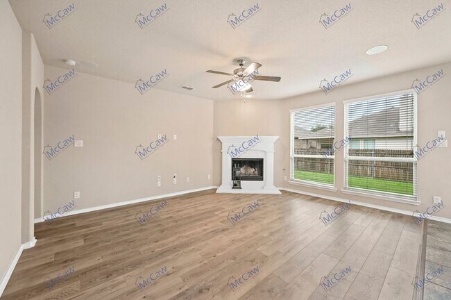 Foto del edificio - 2833 Saddle Creek Dr